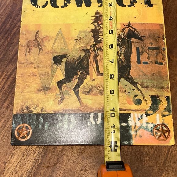 Western Decor - Picture 4 of 8